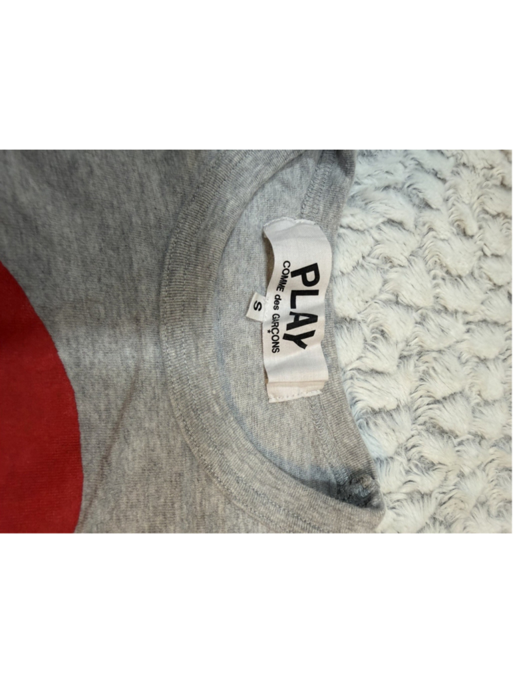 COMME des GARÇONS PLAY Men's Gray Heart Logo Graphic Crew Neck T-Shirt S - Picture 5 of 7